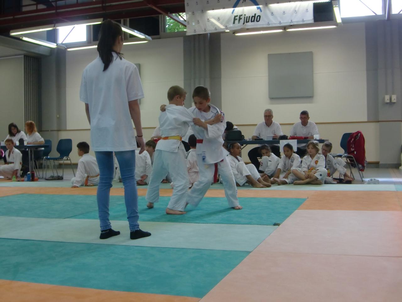 Beau combat de Mael!!