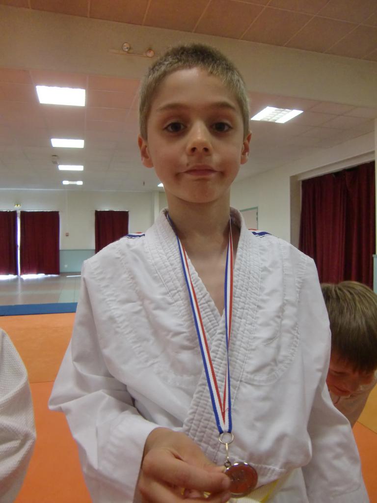 Une belle médaille pour Mael!!