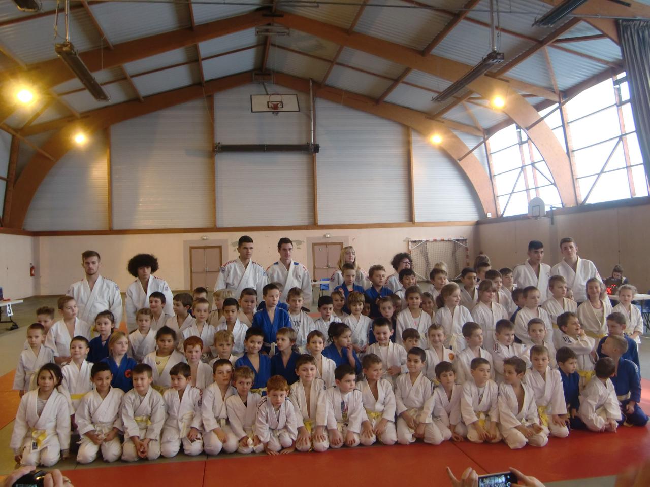Photo de groupe des poussins (2/2)