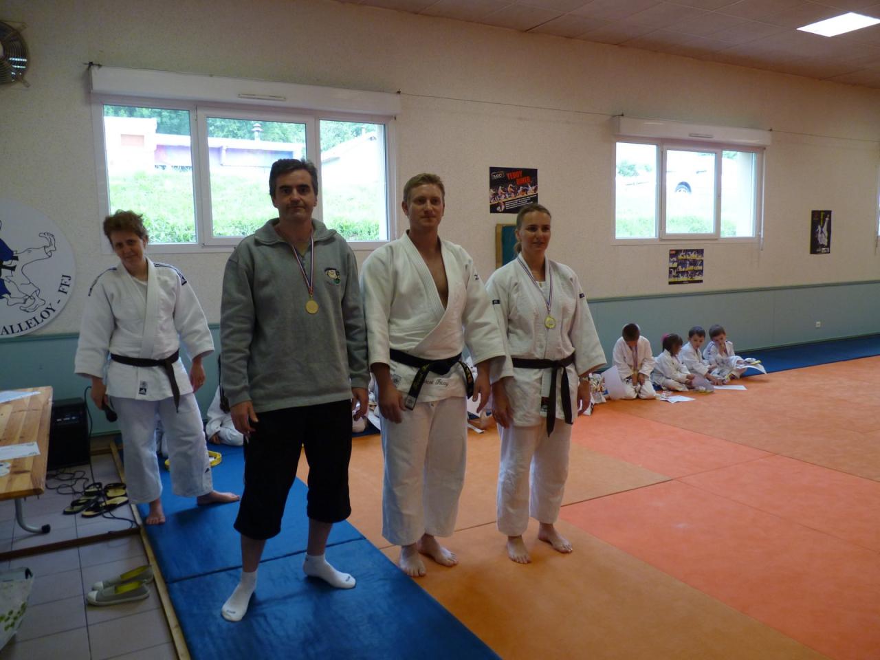 médailles pour le staff